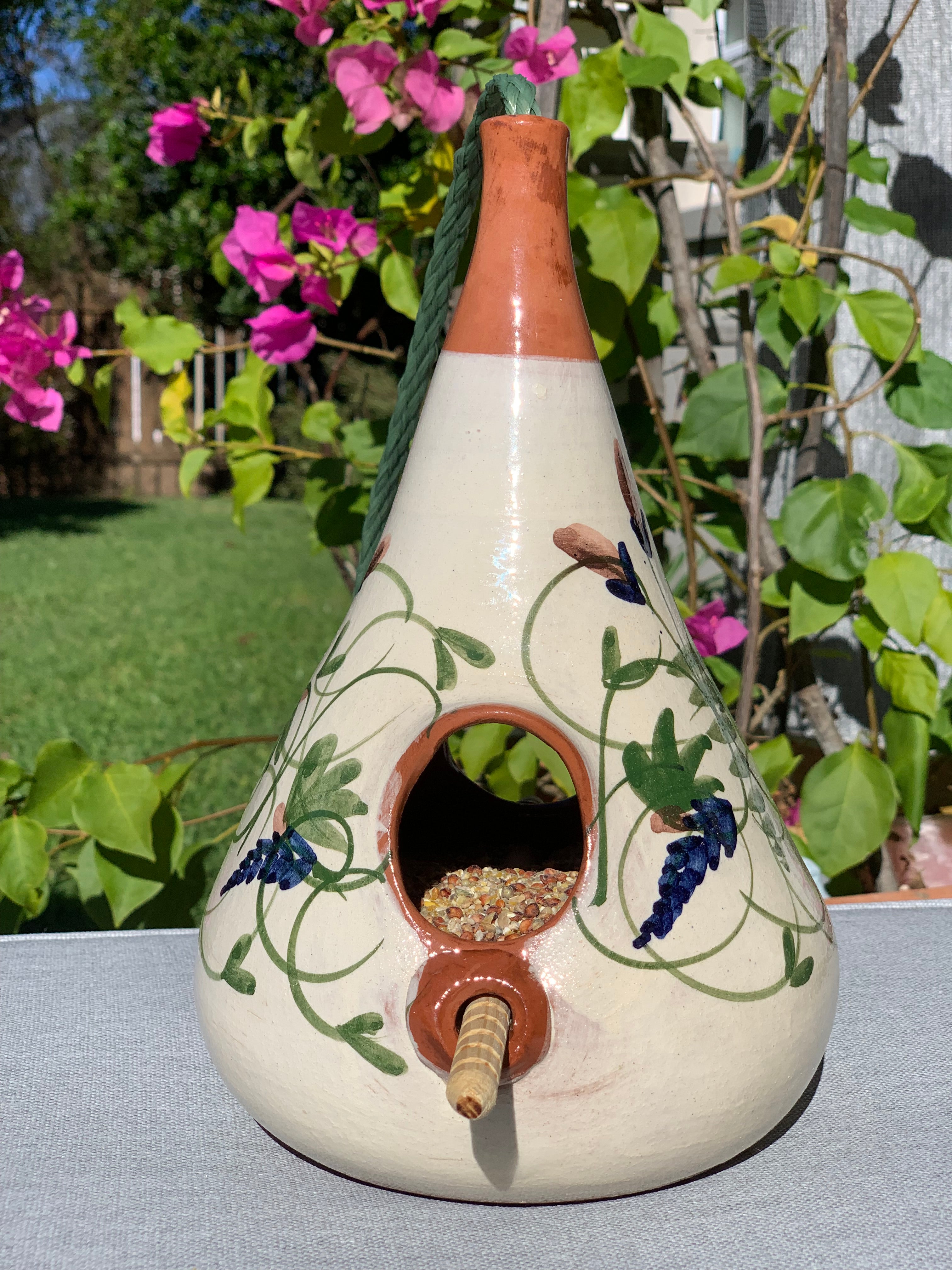 The Ivy Songbird Garden Feeder